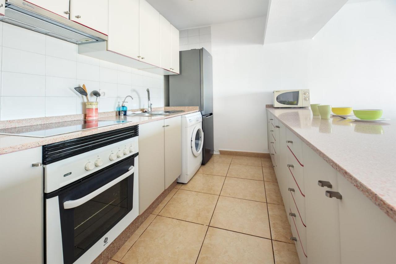 Lanzahost Larimar Apartment *